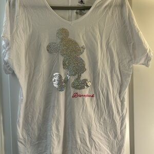 Disneyland White T-Shirt with Reversible Sequin Mickey Design